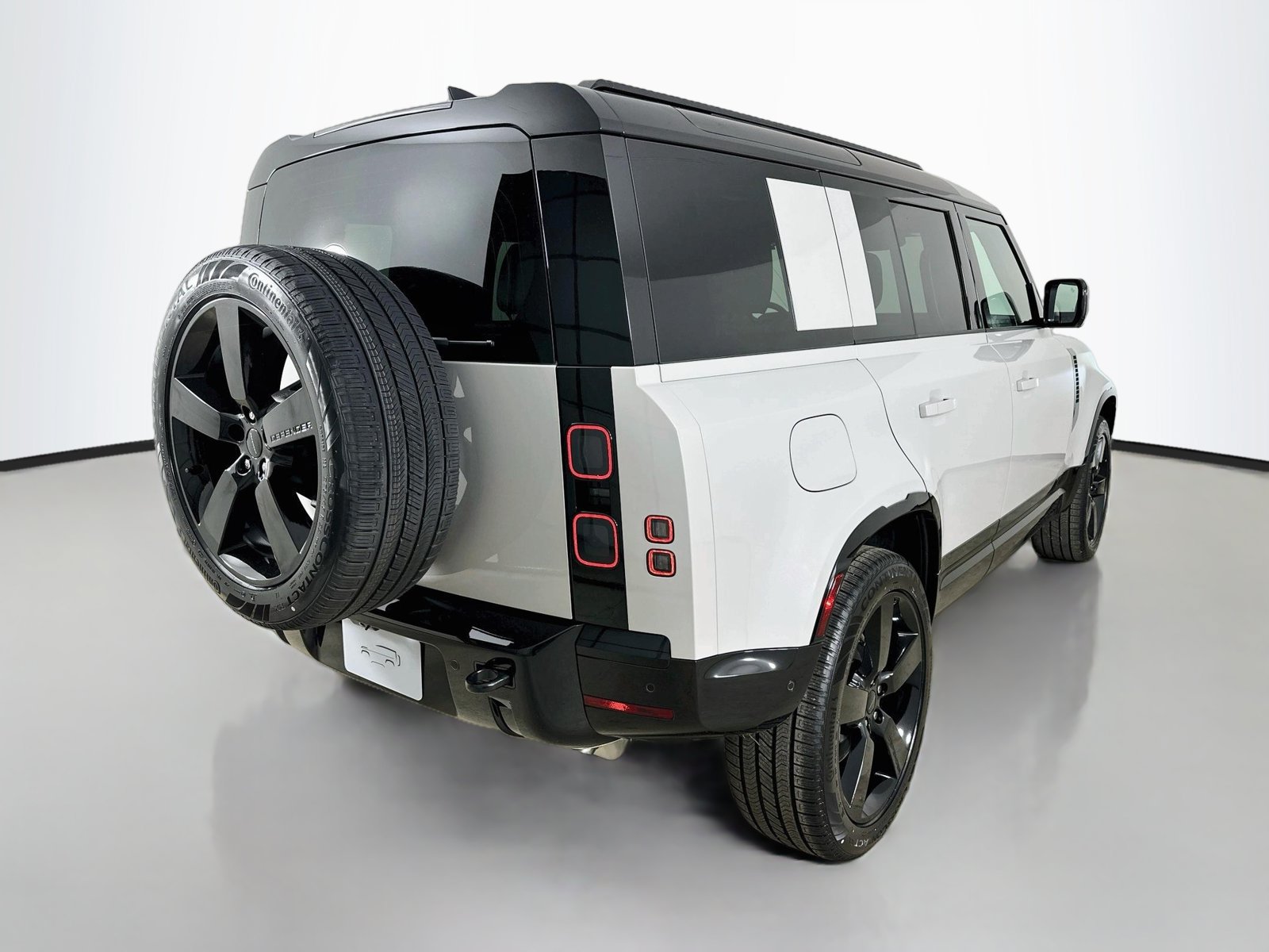 New 2026 Land Rover Defender 110 X-Dynamic SE AWD/4WD image 5