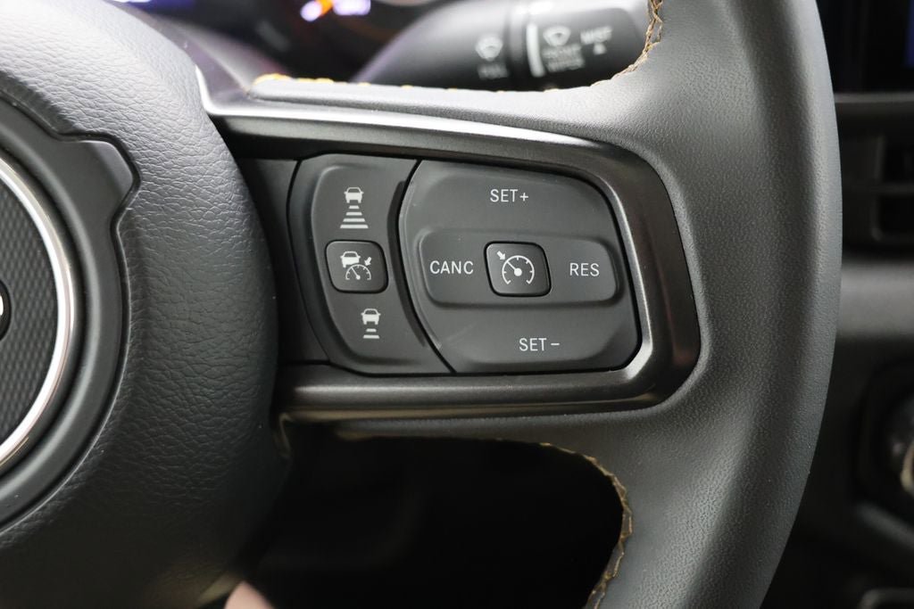 Used 2024 Jeep Gladiator Sport AWD/4WD image 21