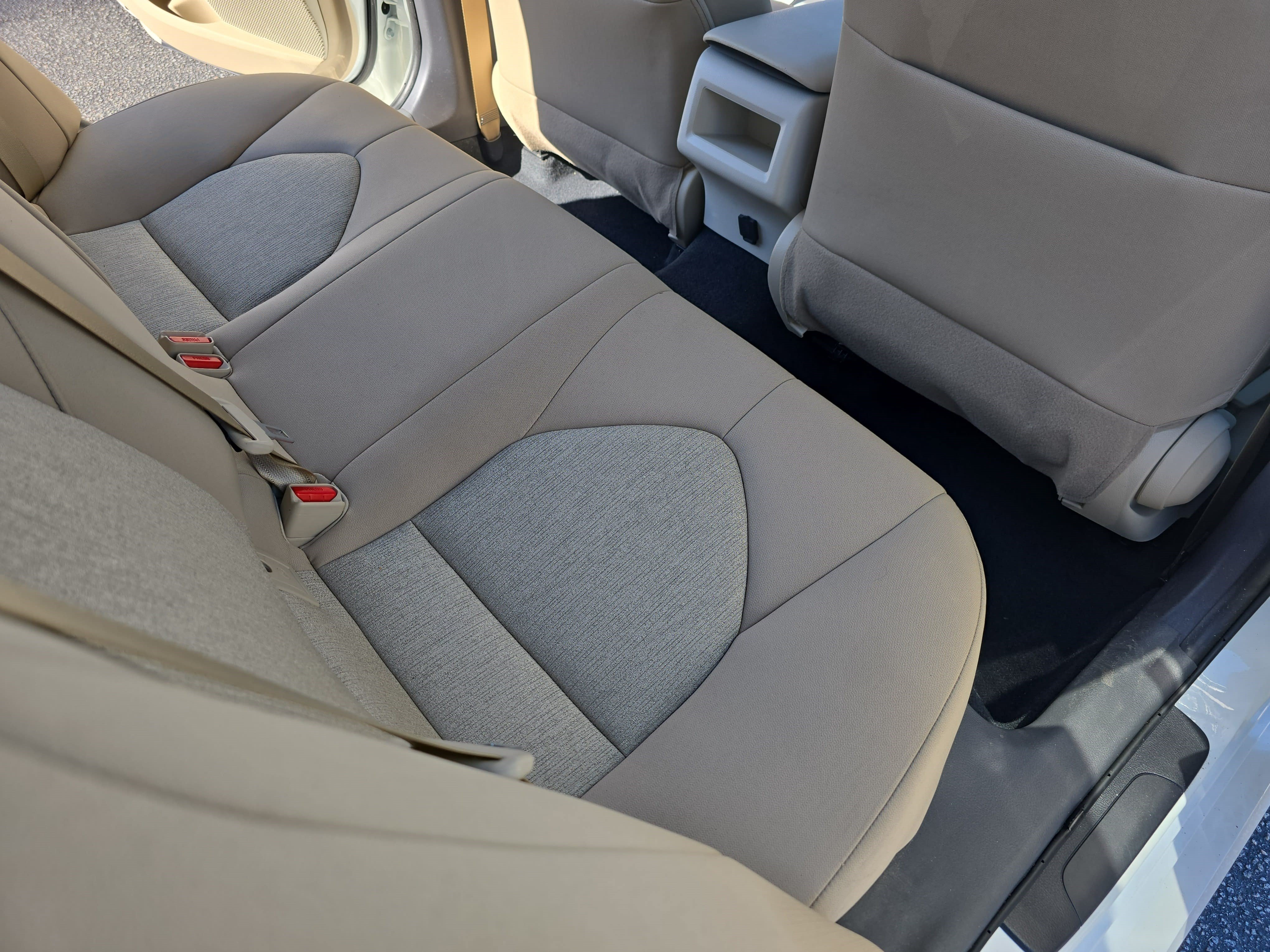 Used 2024 Toyota Camry LE w/ Convenience Package FWD image 11
