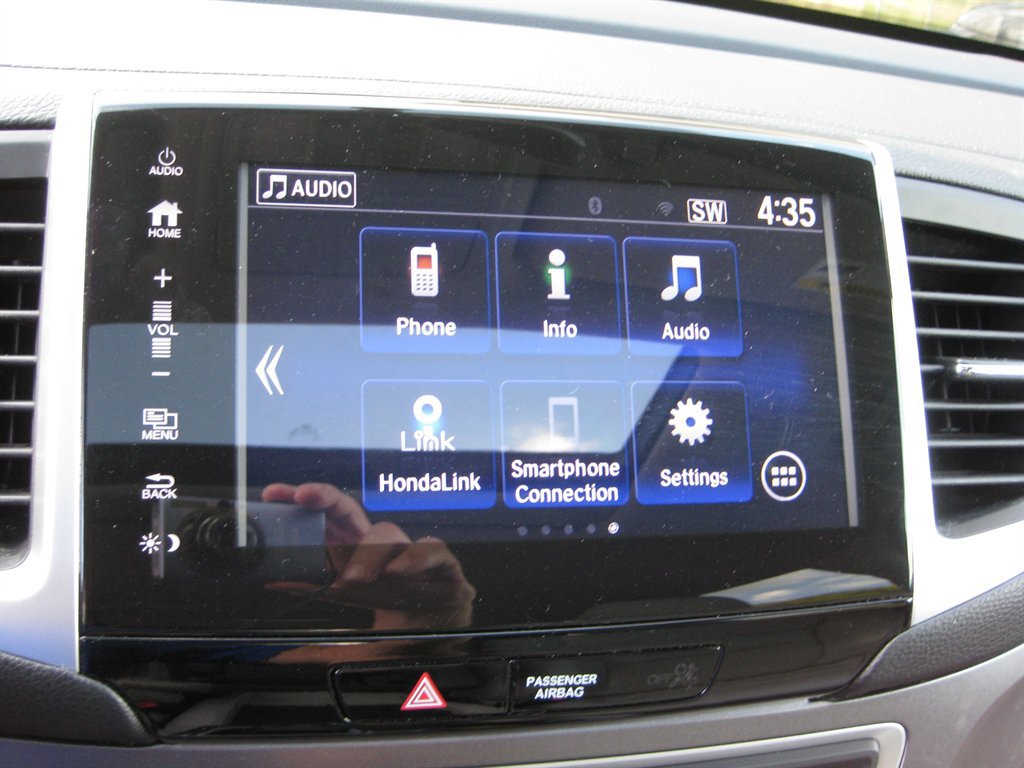 Used 2018 Honda Pilot EX-L image 18