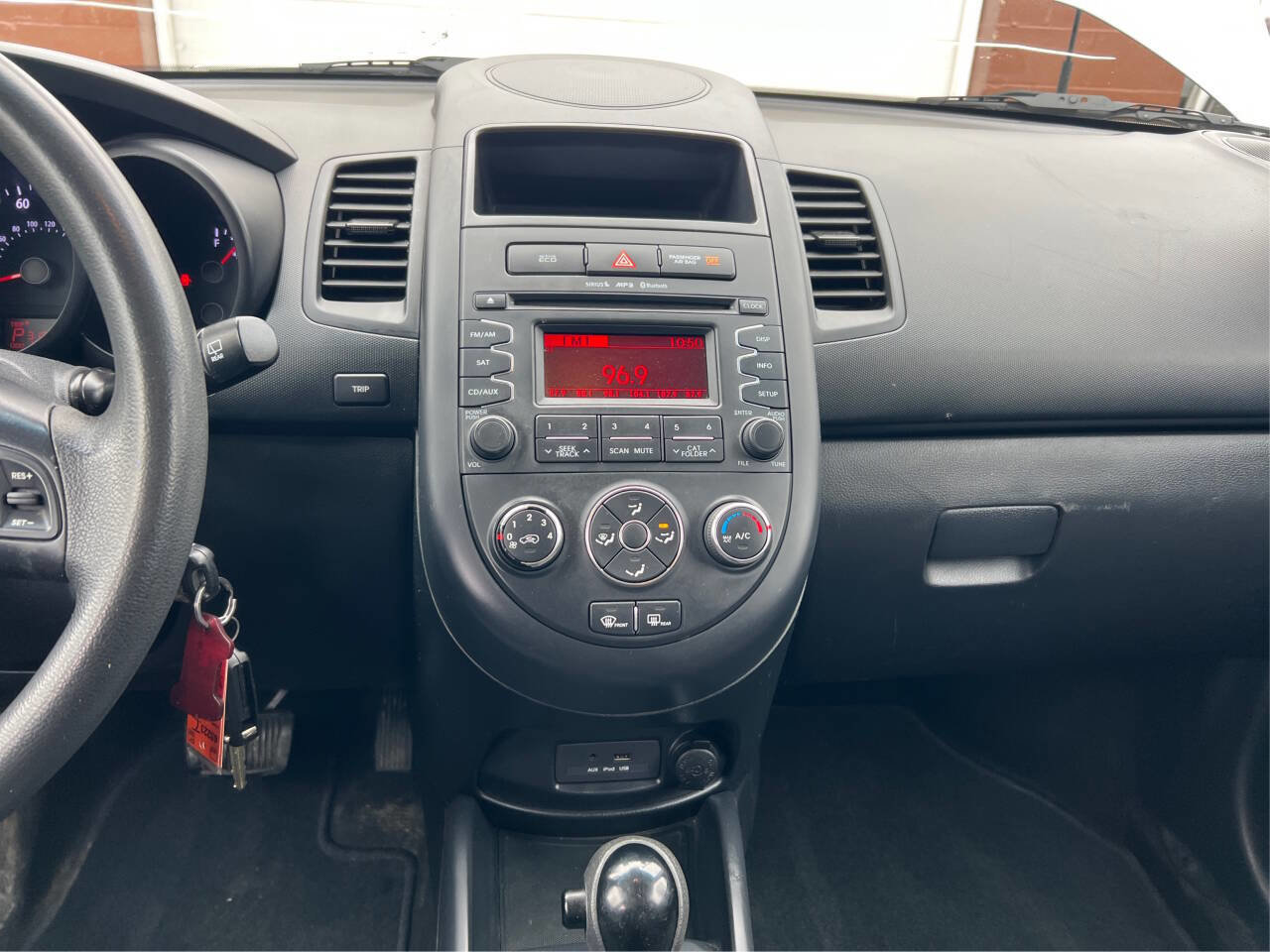 Used 2013 Kia Soul FWD image 13