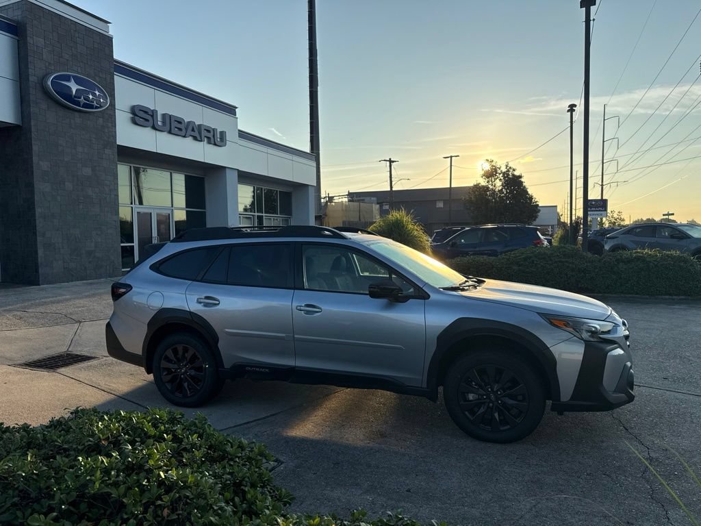 Used 2025 Subaru Outback Onyx Edition AWD/4WD image 8