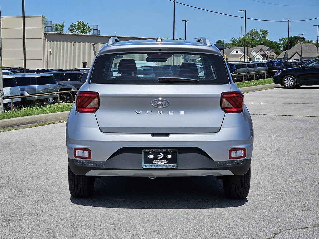 New 2026 Hyundai Venue SEL FWD image 6