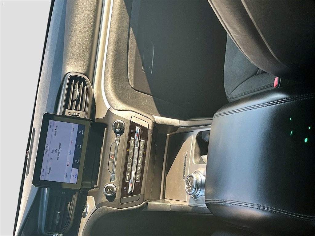 Used 2020 Ford Explorer XLT image 21