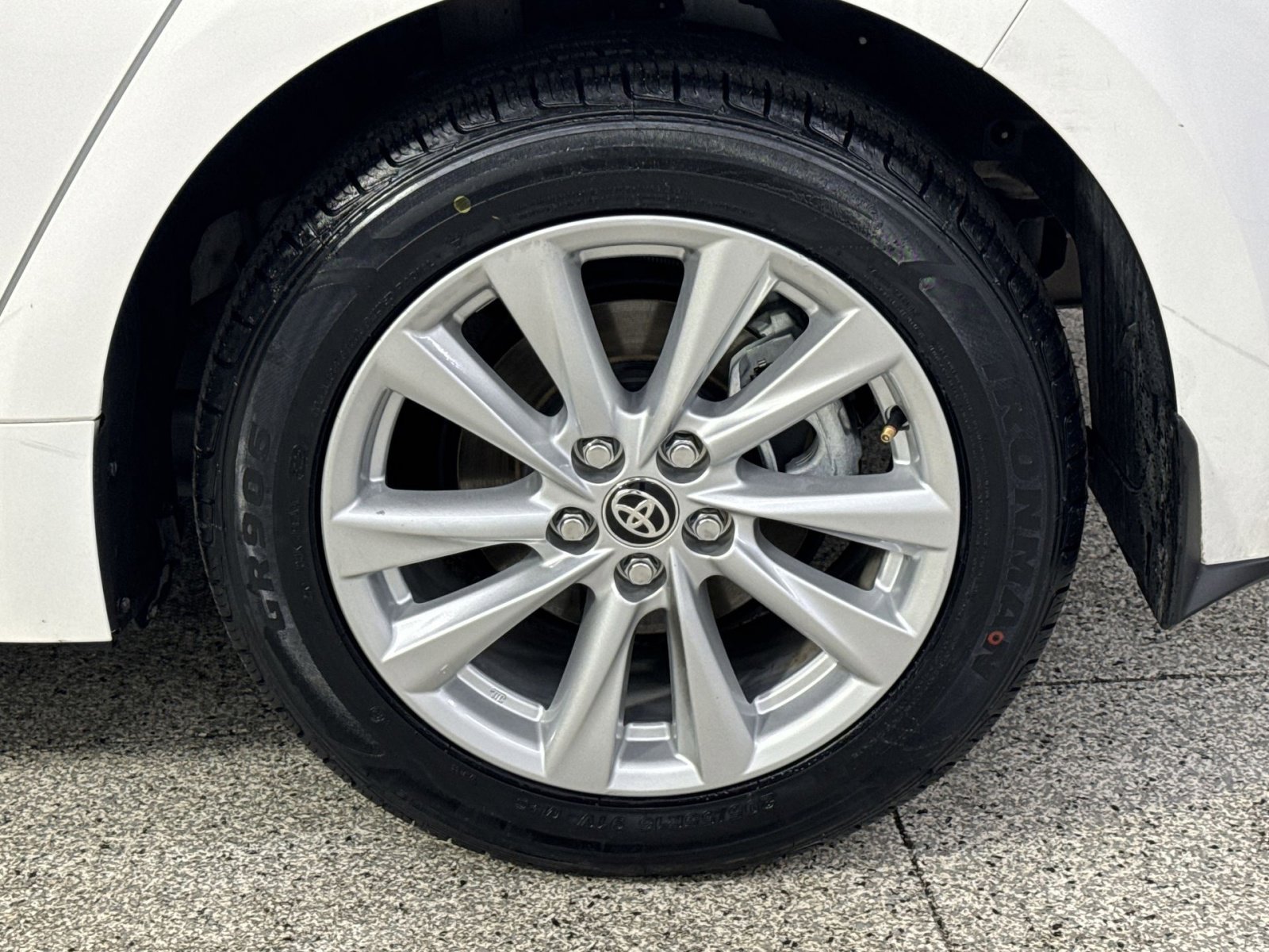 Used 2023 Toyota Corolla SE image 16