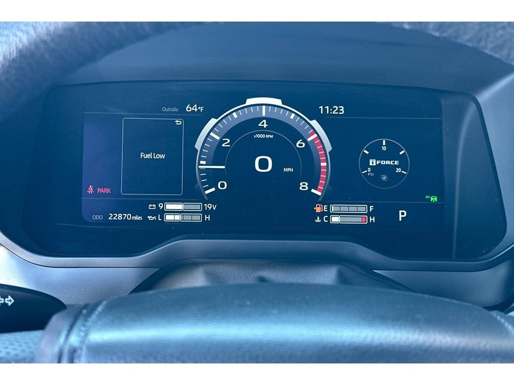 Used 2025 Toyota Tundra Platinum AWD/4WD image 29