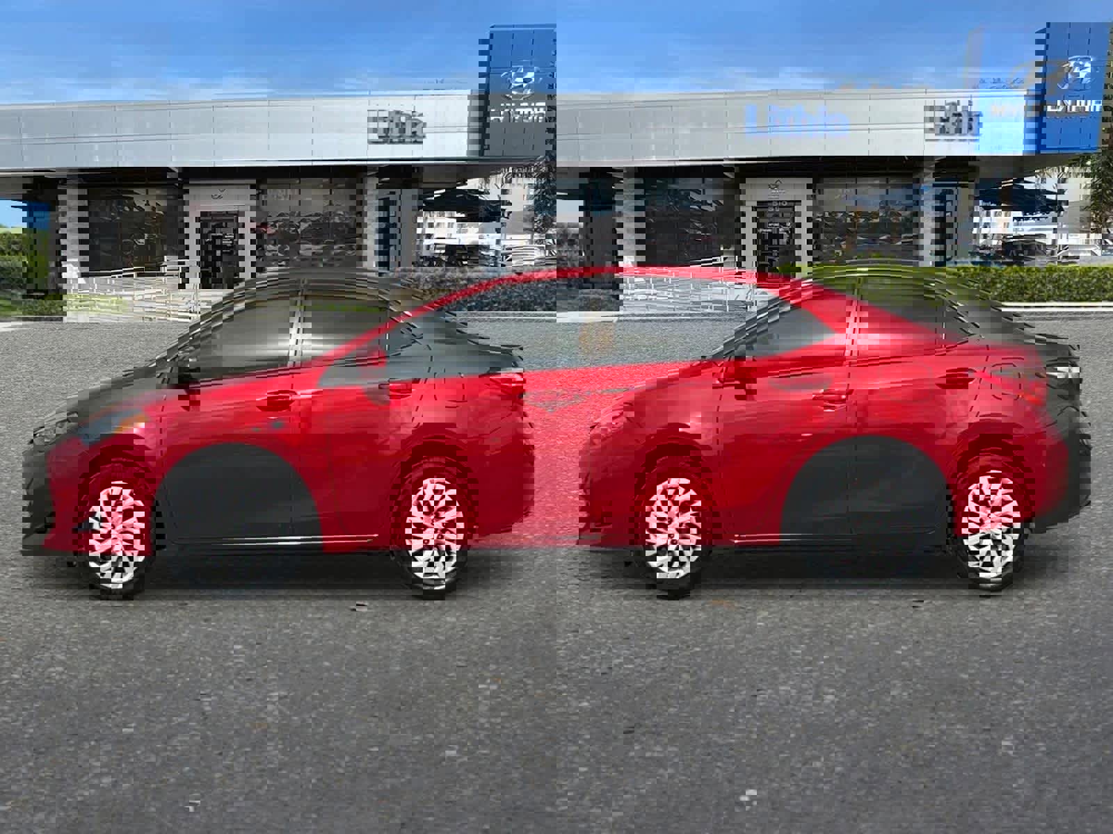 Used 2019 Toyota Corolla LE image 6
