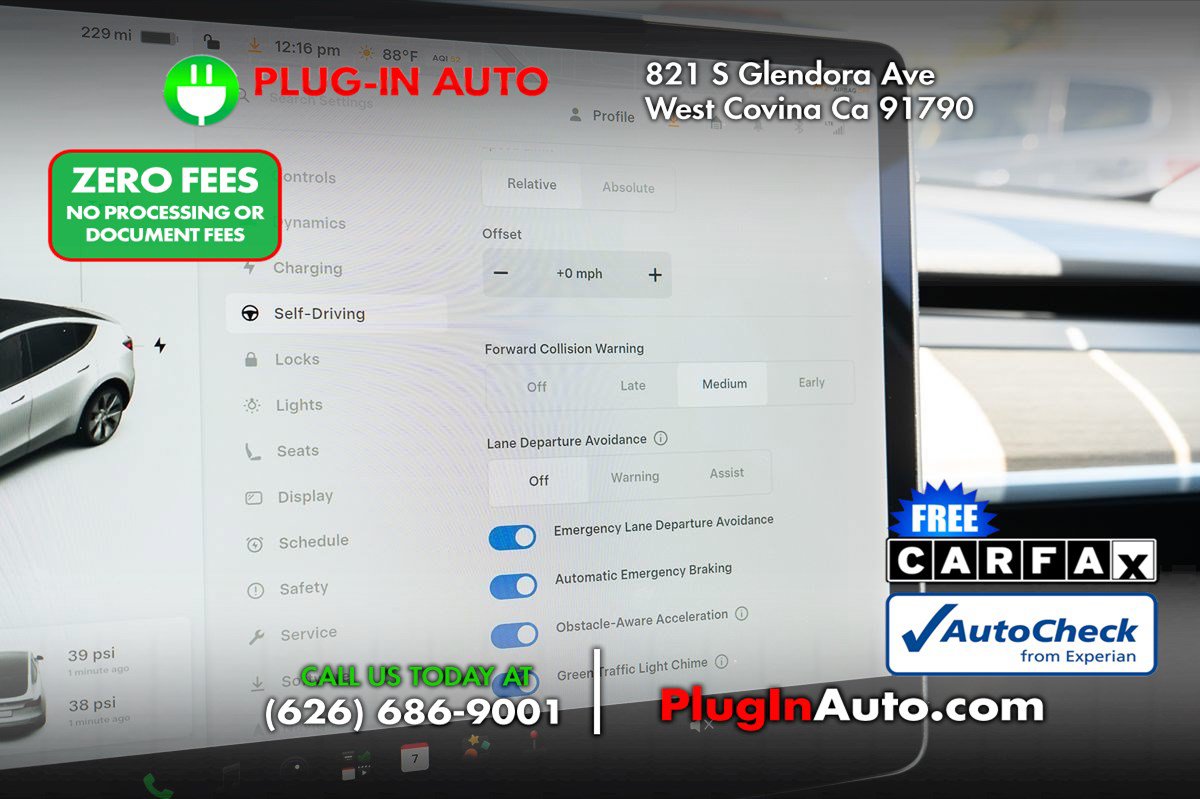 Used 2021 Tesla Model Y Long Range AWD/4WD image 28