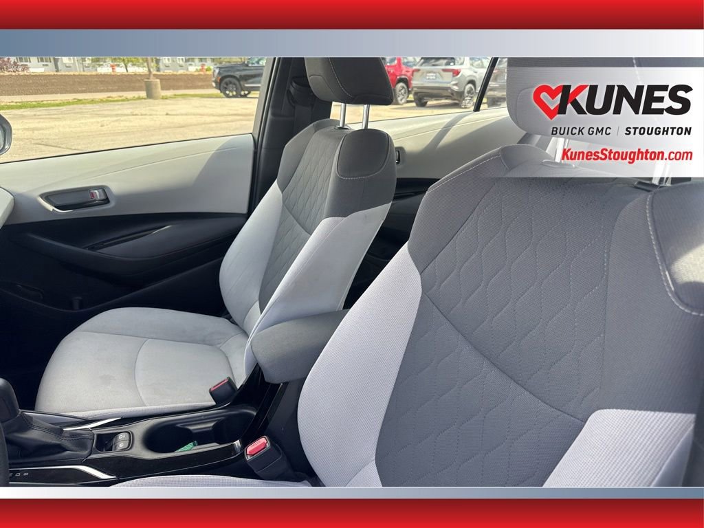 Used 2022 Toyota Corolla LE FWD image 21