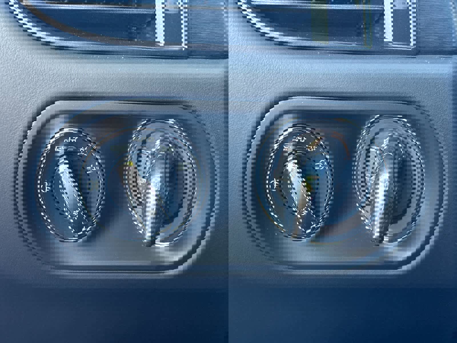 New 2026 Porsche Macan GTS AWD/4WD image 30