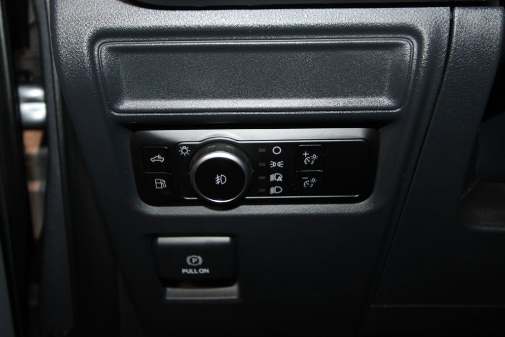 Used 2025 Ford F150 XL w/ Equipment Group 104A Hybrid image 9