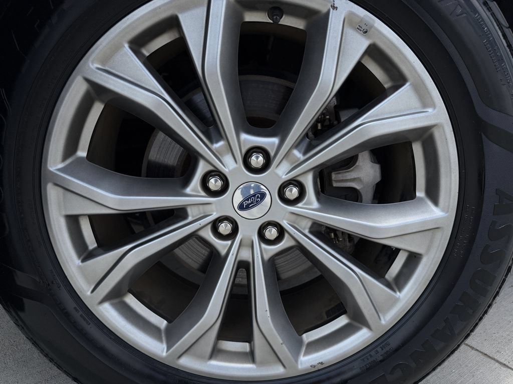 Used 2023 Ford Explorer Limited RWD image 9