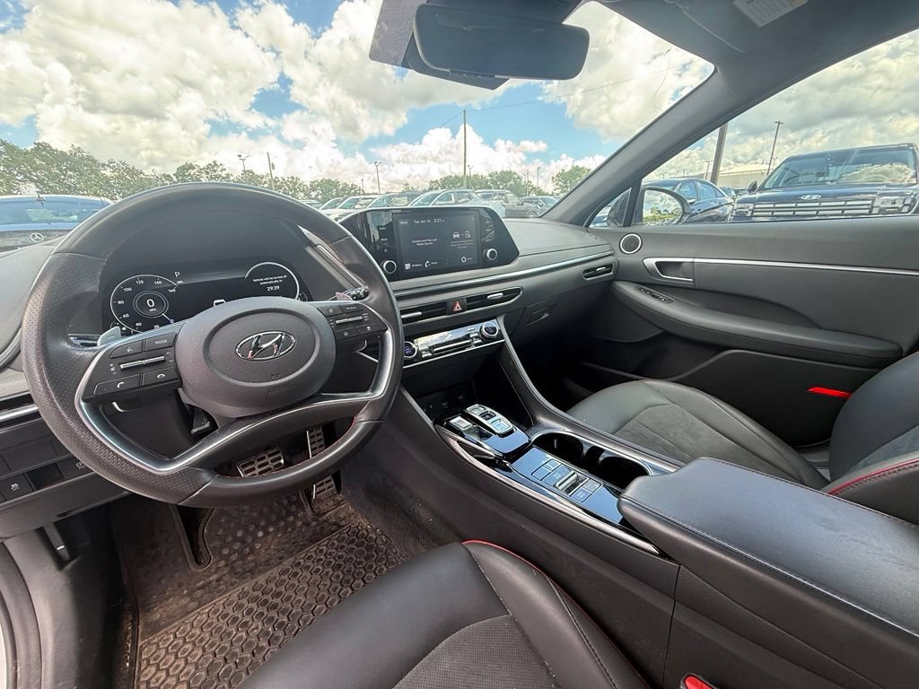 Used 2021 Hyundai Sonata SEL Plus FWD image 2