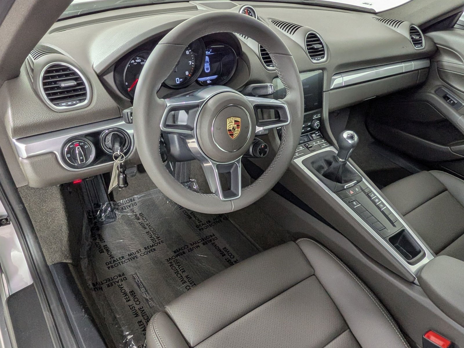 Certified 2025 Porsche 718 Cayman RWD image 4