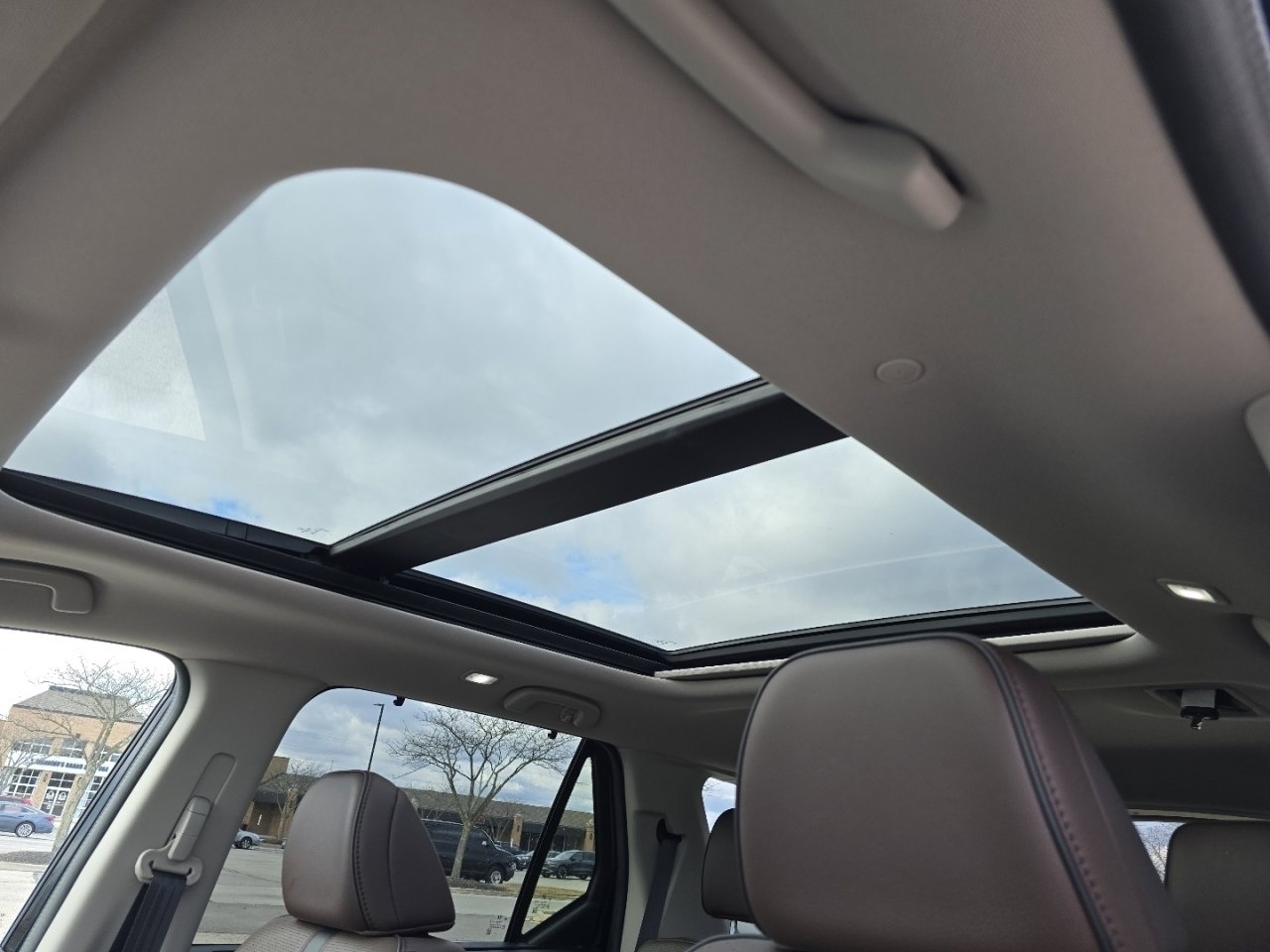 Certified 2024 Honda Pilot Elite image 4