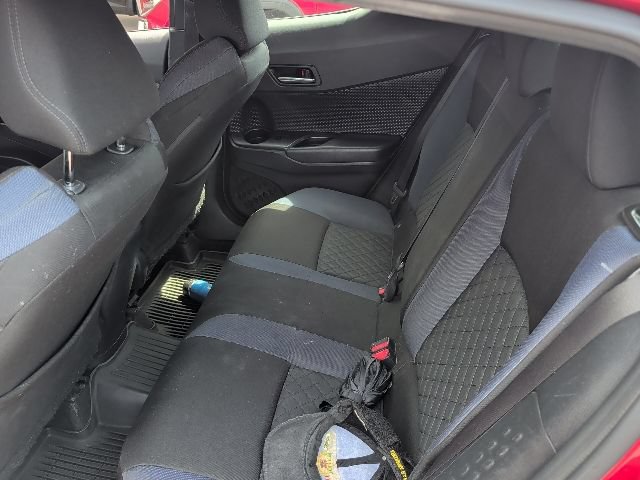 Used 2021 Toyota C-HR XLE FWD image 7