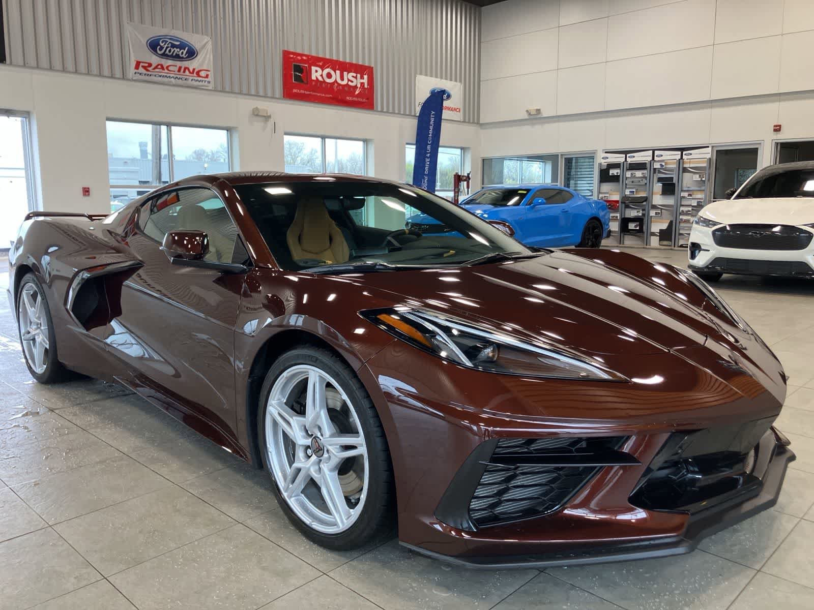 Used 2023 Chevrolet Corvette Stingray Preferred Cpe w/ Z51 Performance Package RWD image 3