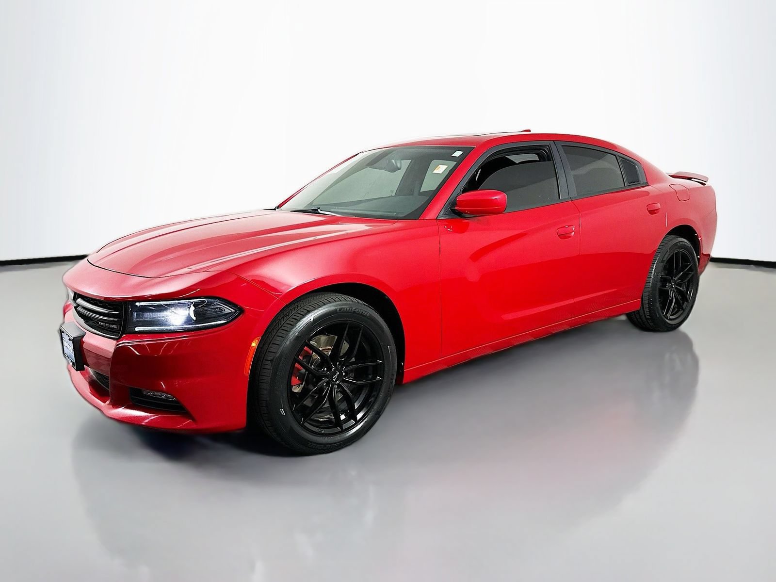 Used 2015 Dodge Charger SXT w/ AWD Plus Group image 7