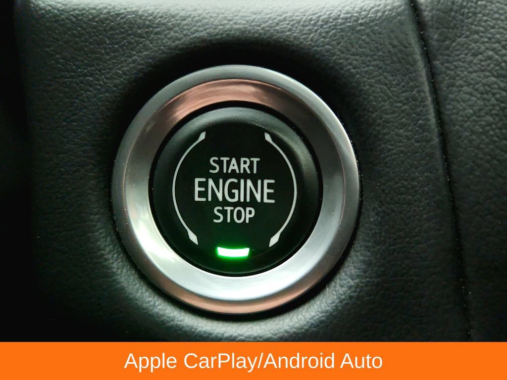 Used 2022 GMC Yukon XL AT4 w/ Technology Package AWD/4WD image 19