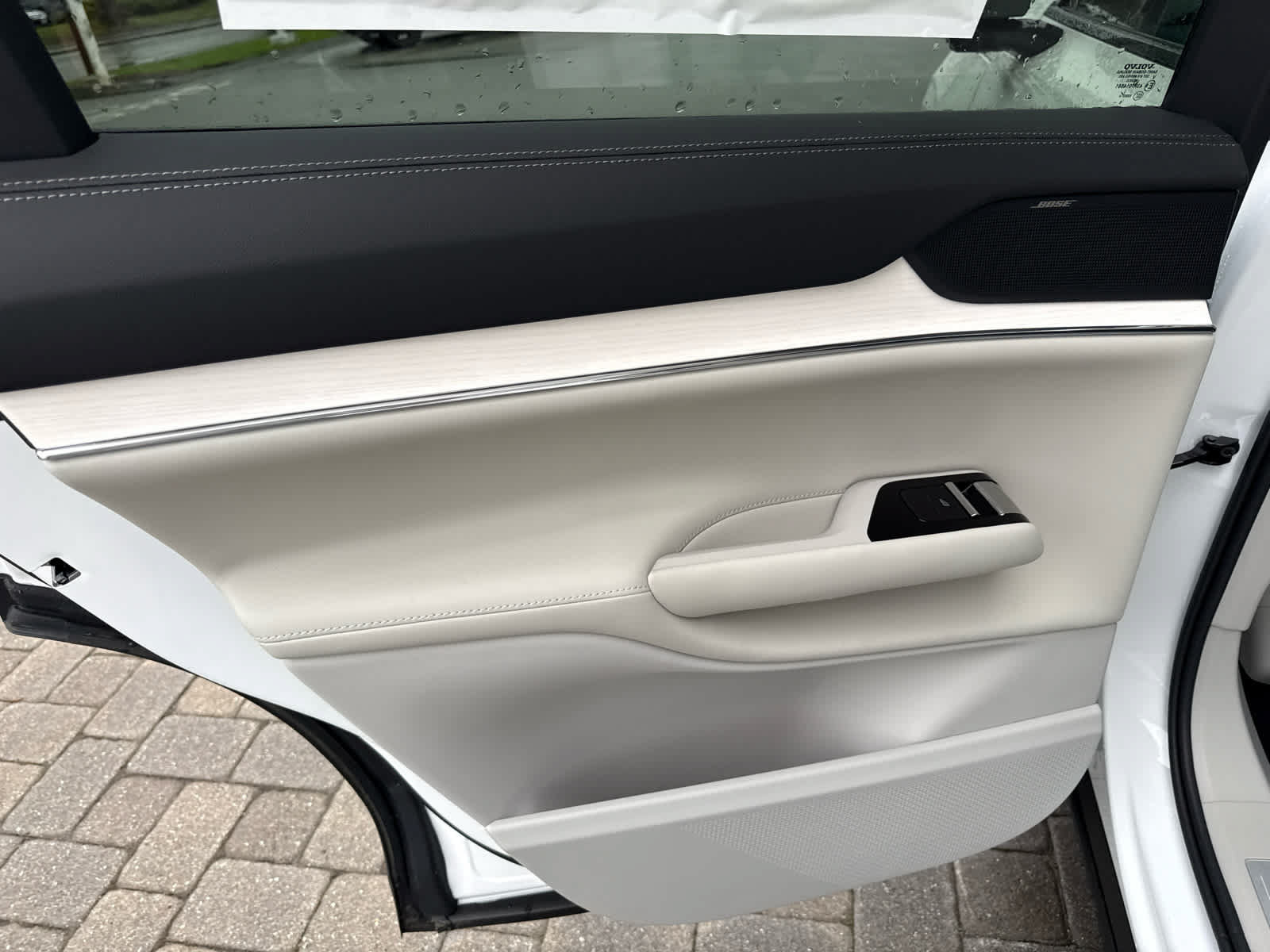 New 2026 Volvo EX90 Plus AWD/4WD image 8
