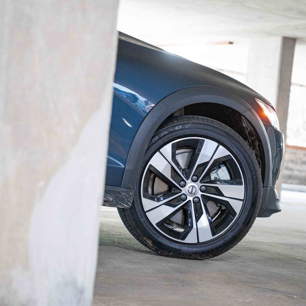 Certified 2024 Volvo V60 B5 Cross Country Plus AWD/4WD image 7