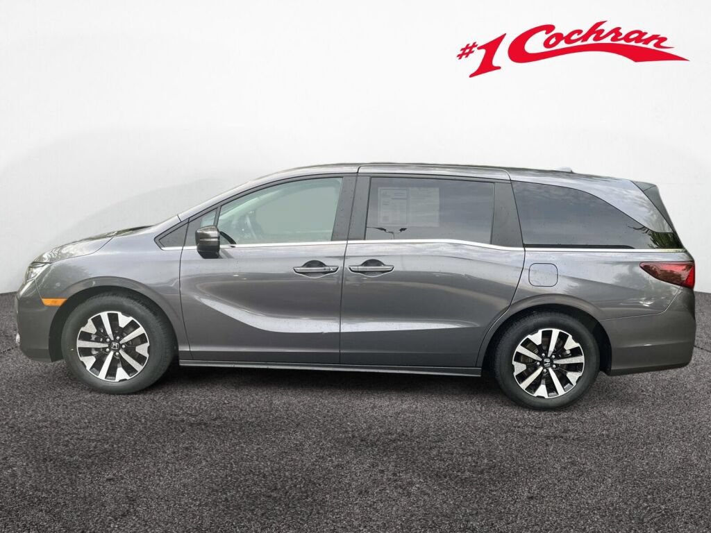 Used 2025 Honda Odyssey EX-L image 10
