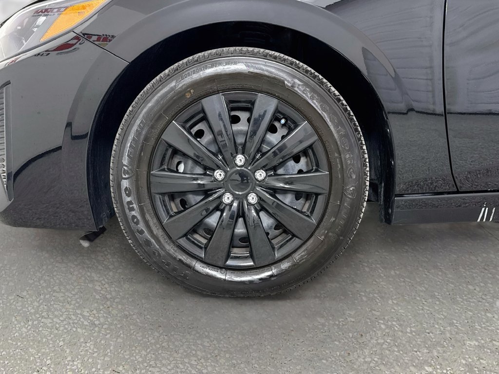 Used 2025 Nissan Sentra S FWD image 29