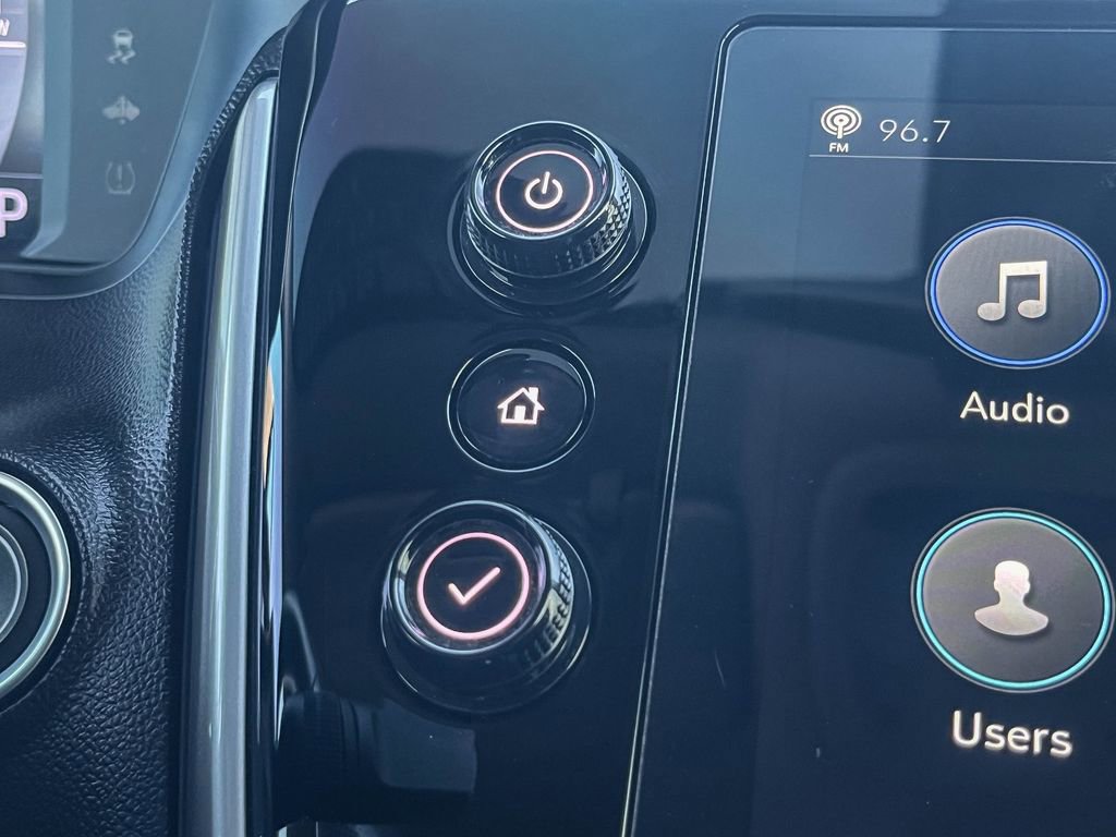 Used 2022 Chevrolet Bolt EUV LT image 23