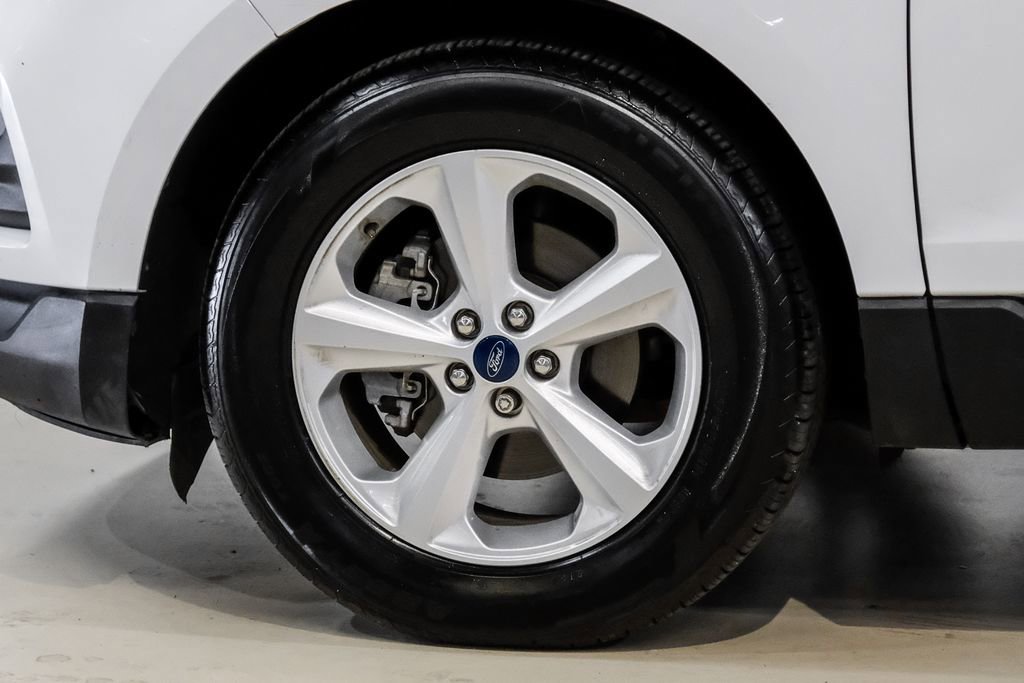 Used 2019 Ford Edge SE image 48