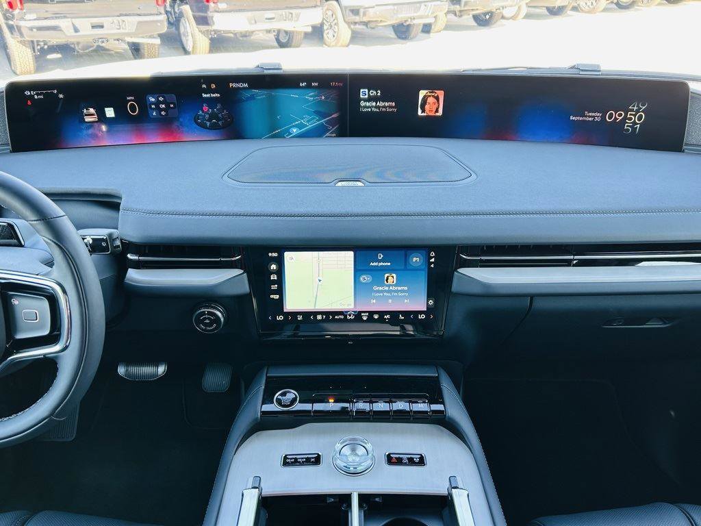 New 2025 Lincoln Navigator Reserve w/ Jet Appearance Package image 32