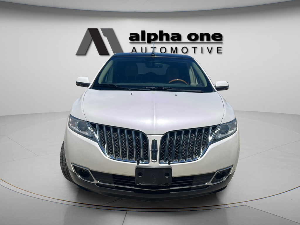 Used 2014 Lincoln MKX FWD w/ Equipment Group 102A image 3