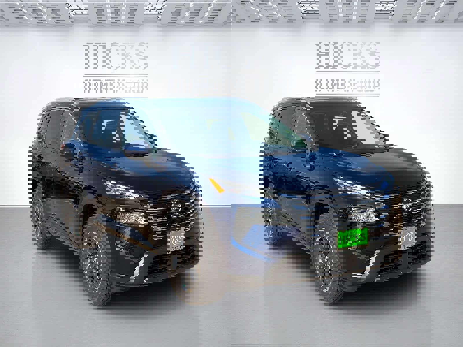 Used 2026 Nissan Rogue SV w/ SV Premium Package image 3