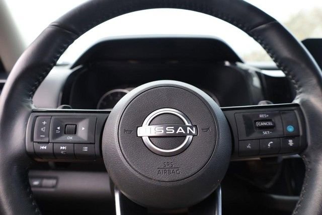 Certified 2024 Nissan Pathfinder SL image 11