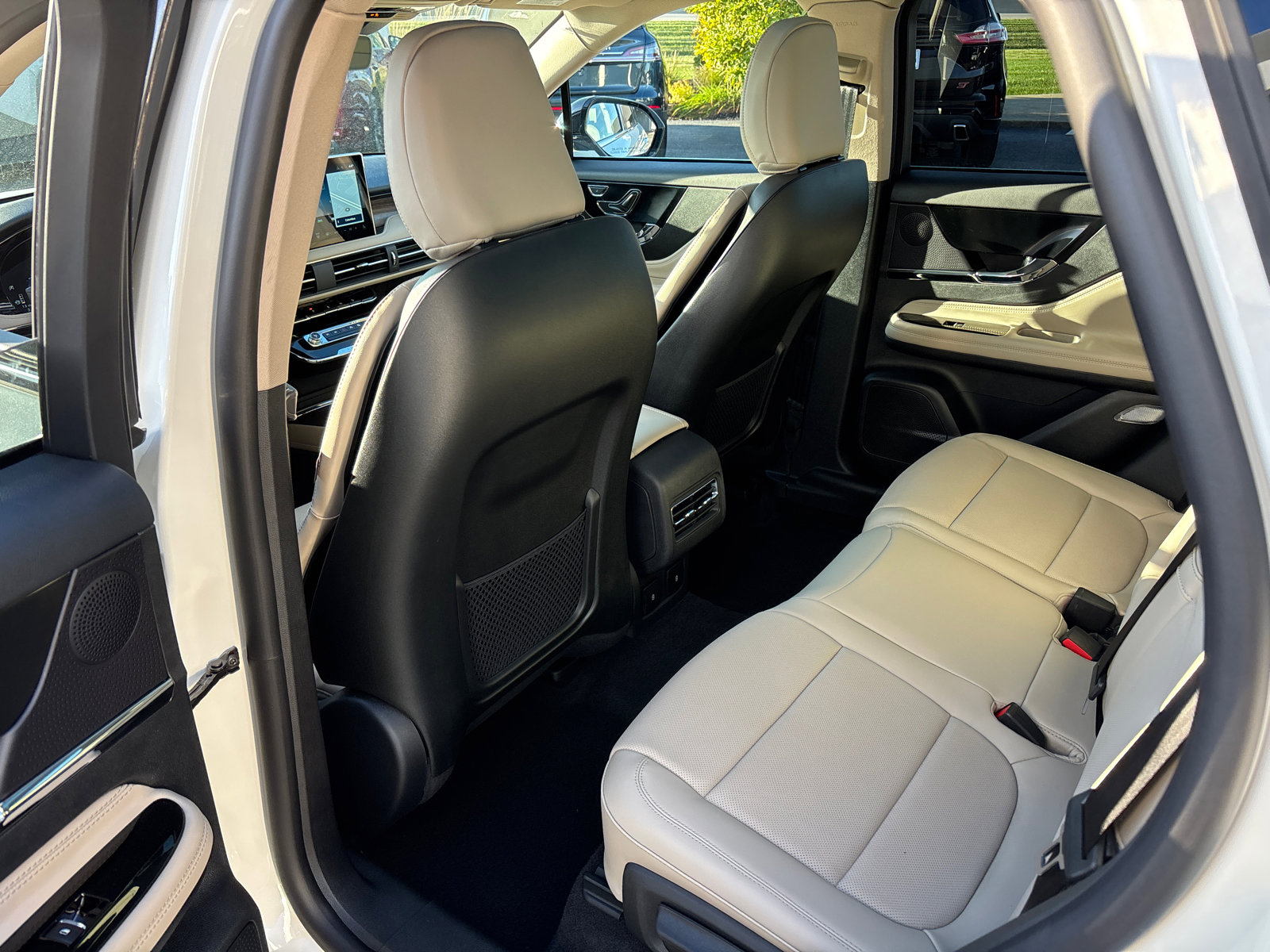 New 2026 Lincoln Corsair Reserve image 28