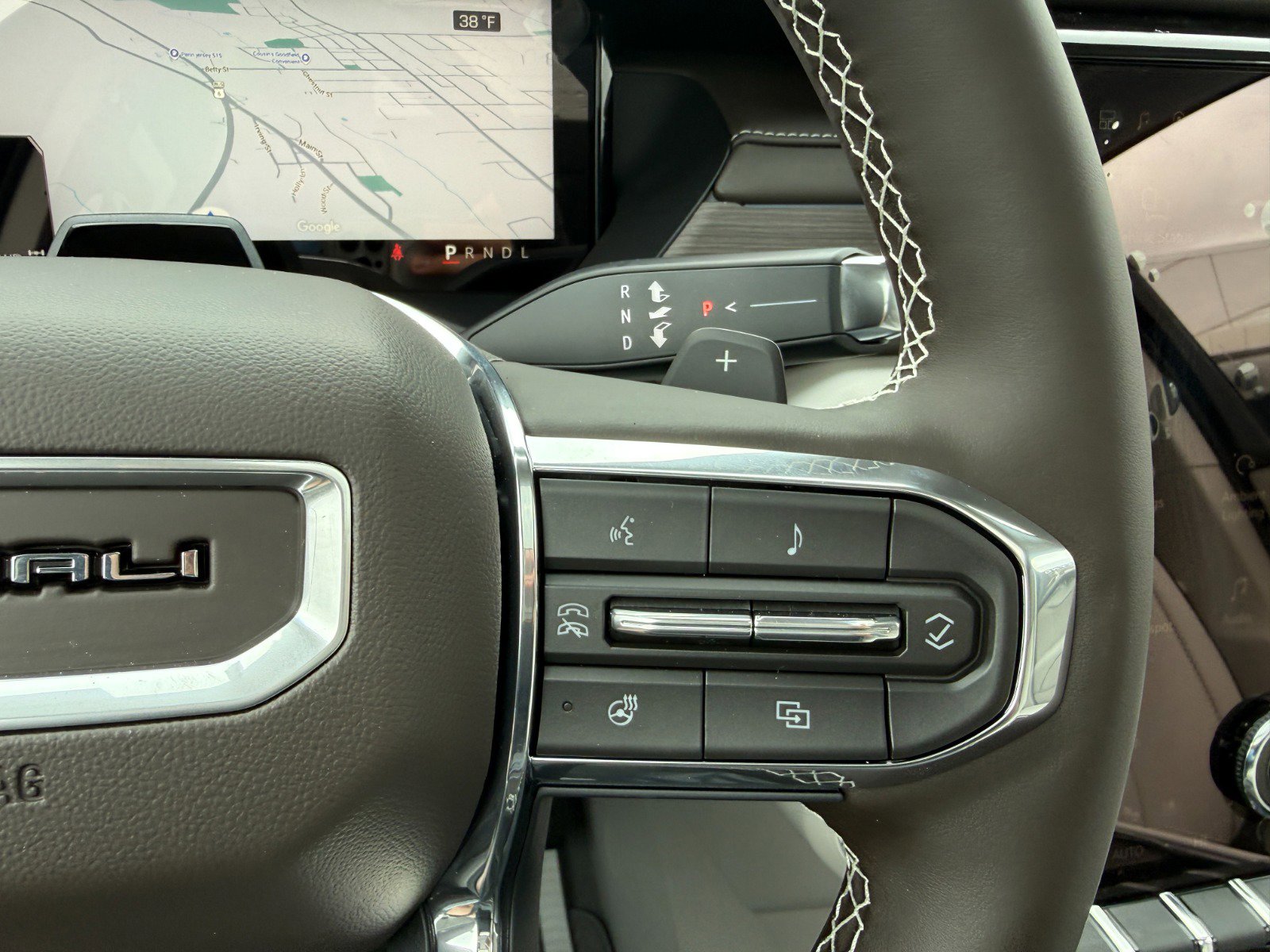 New 2026 GMC Acadia Denali w/ Super Cruise Package image 32