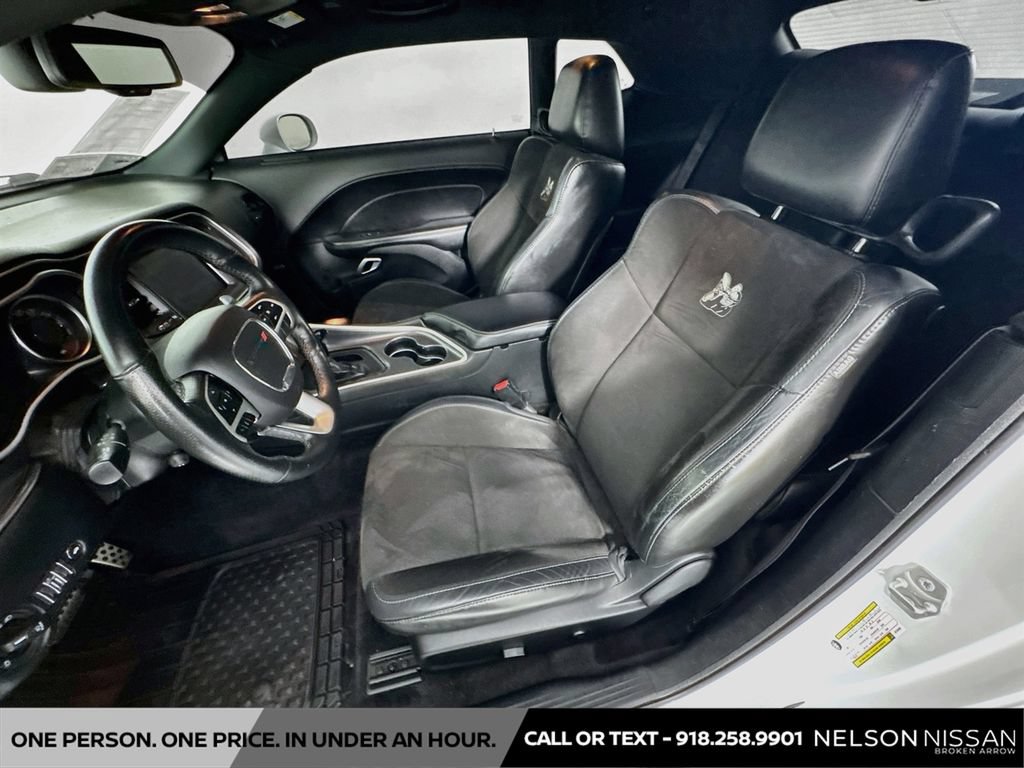 Used 2018 Dodge Challenger R/T Scat Pack w/ Leather Interior Group RWD image 21