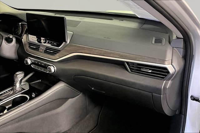 Used 2023 Nissan Altima 2.5 SV w/ SV Premium Package FWD image 24