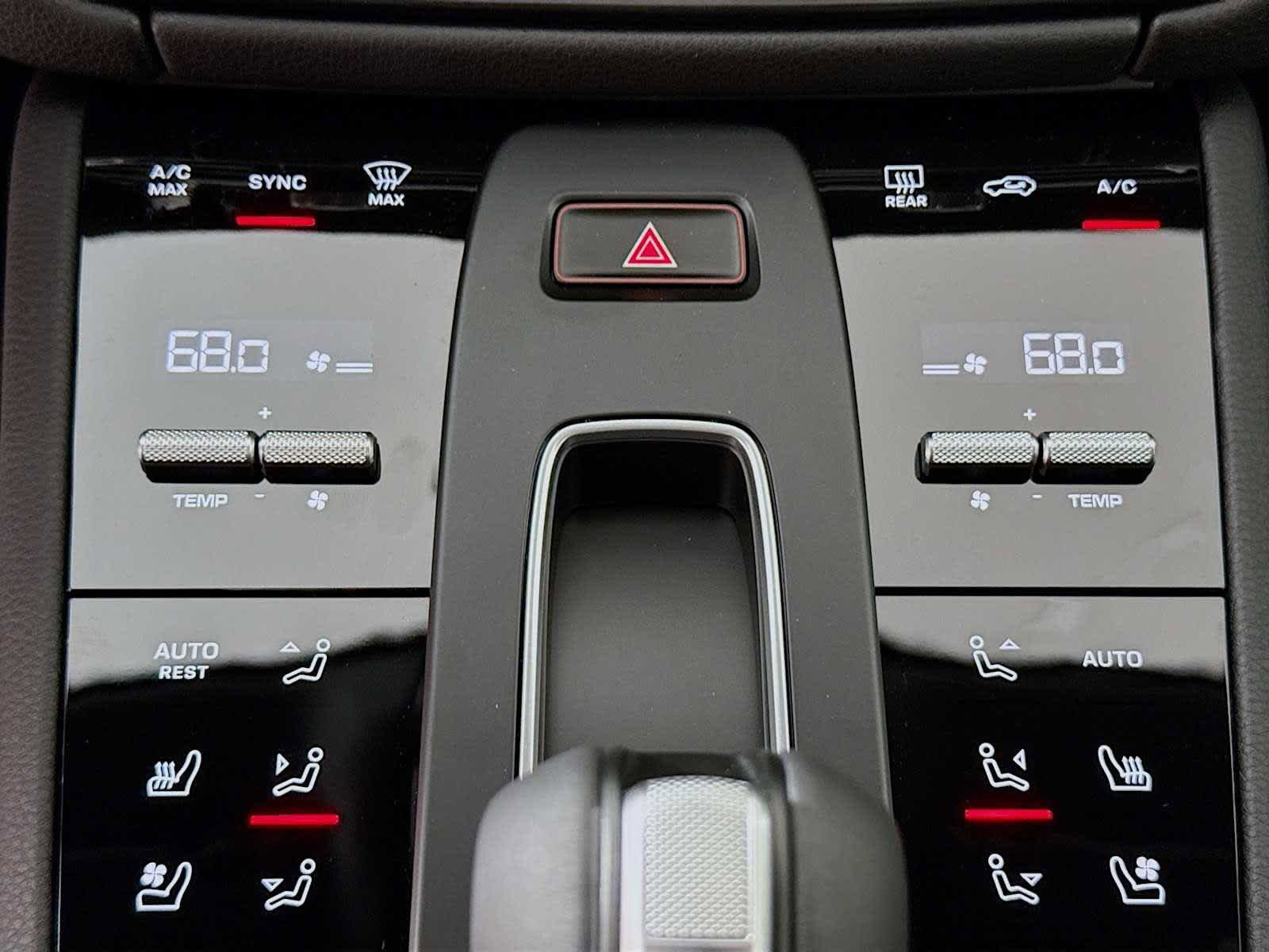New 2025 Porsche Macan AWD/4WD image 13
