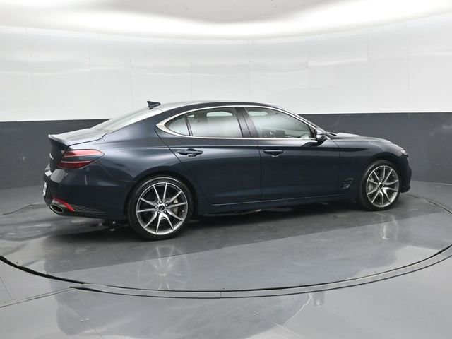 Used 2025 Genesis G70 2.5T image 6