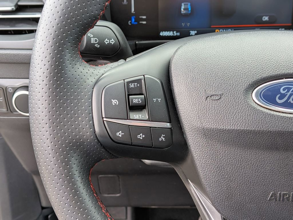 Used 2024 Ford Escape ST-Line image 18