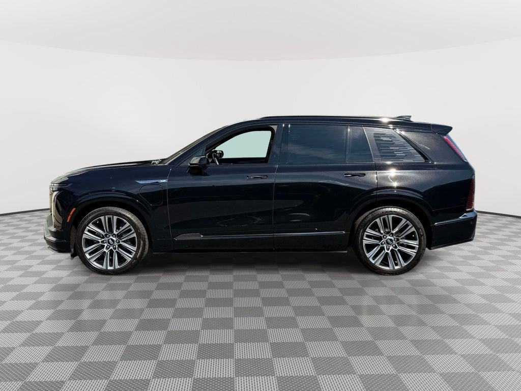 Certified 2026 Cadillac Vistiq Platinum w/ LPO, Floor Liner Package AWD/4WD image 4