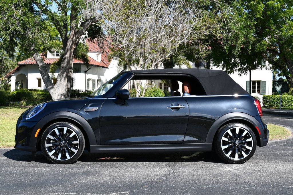 Used 2024 MINI Cooper S w/ Signature Upholstery Package FWD image 35
