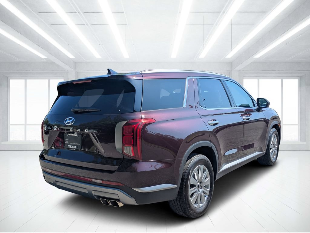 Used 2024 Hyundai Palisade SEL FWD image 3