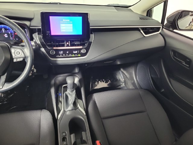 Used 2026 Toyota Corolla LE FWD image 17