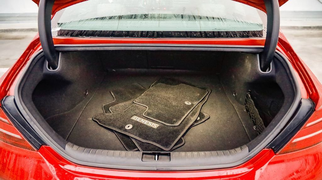 Used 2023 Genesis G70 2.0T image 26