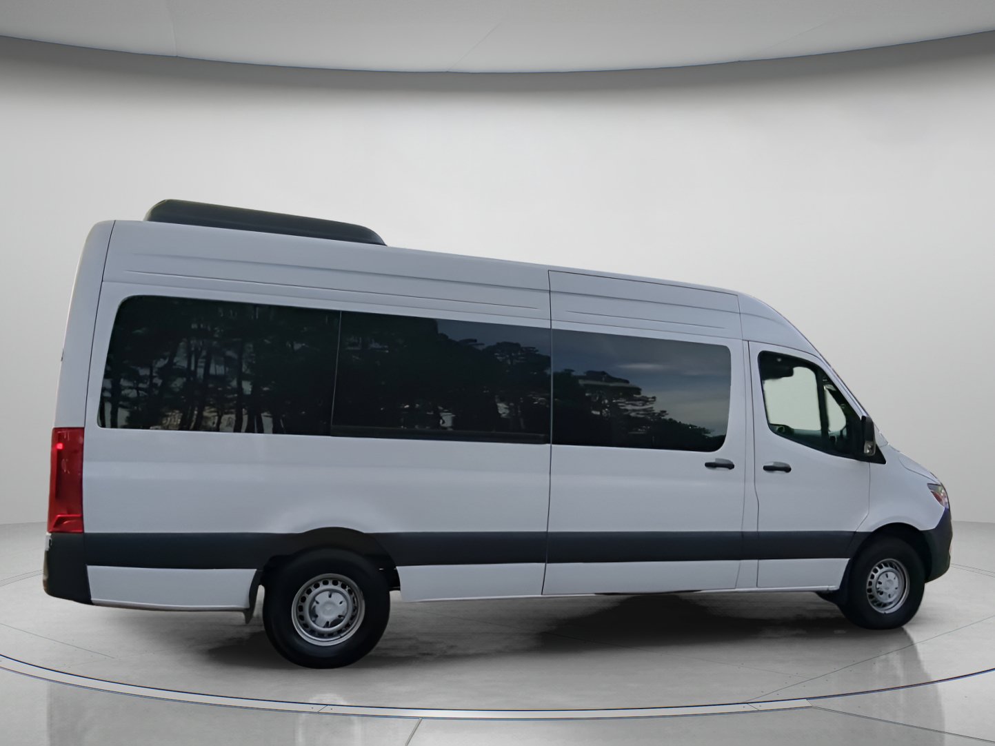 Used 2025 Mercedes-Benz Sprinter 2500 image 30