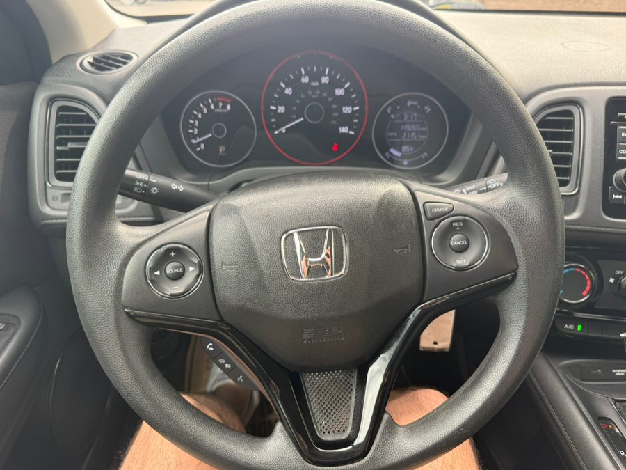 Used 2018 Honda HR-V LX image 15