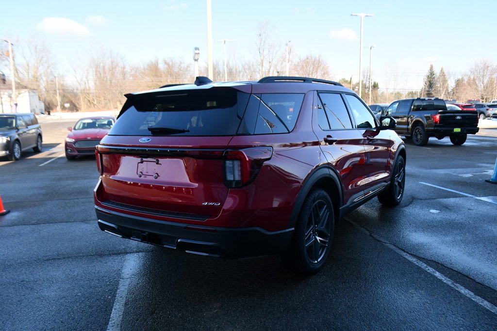 New 2026 Ford Explorer ST-Line w/ ST-Line Street Pack image 6