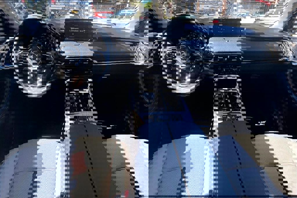 Used 2024 MAZDA CX-90 Plug-In Hybrid w/ Premium Pkg image 15