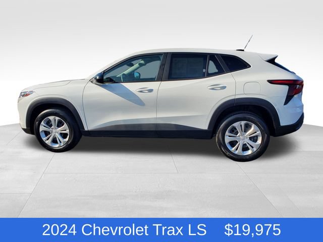 Certified 2024 Chevrolet Trax LS w/ Driver Confidence Package FWD video 2